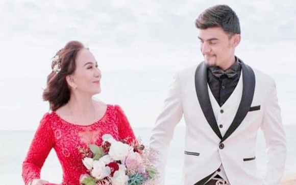 'Cô dâu 65 tuổi' tiết lộ thu nhập từ YouTube sau khi nổi tiếng khiến dân tình 'choáng váng' Ảnh 2