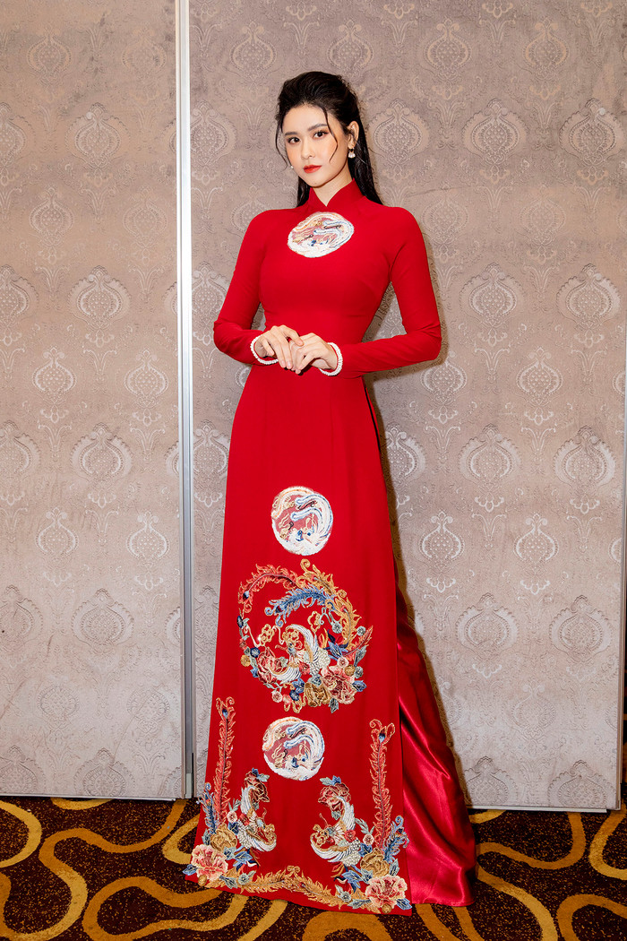 Trương Quỳnh Anh mặc áo dài cưới, làm cô dâu bước vào lễ đường Ảnh 18