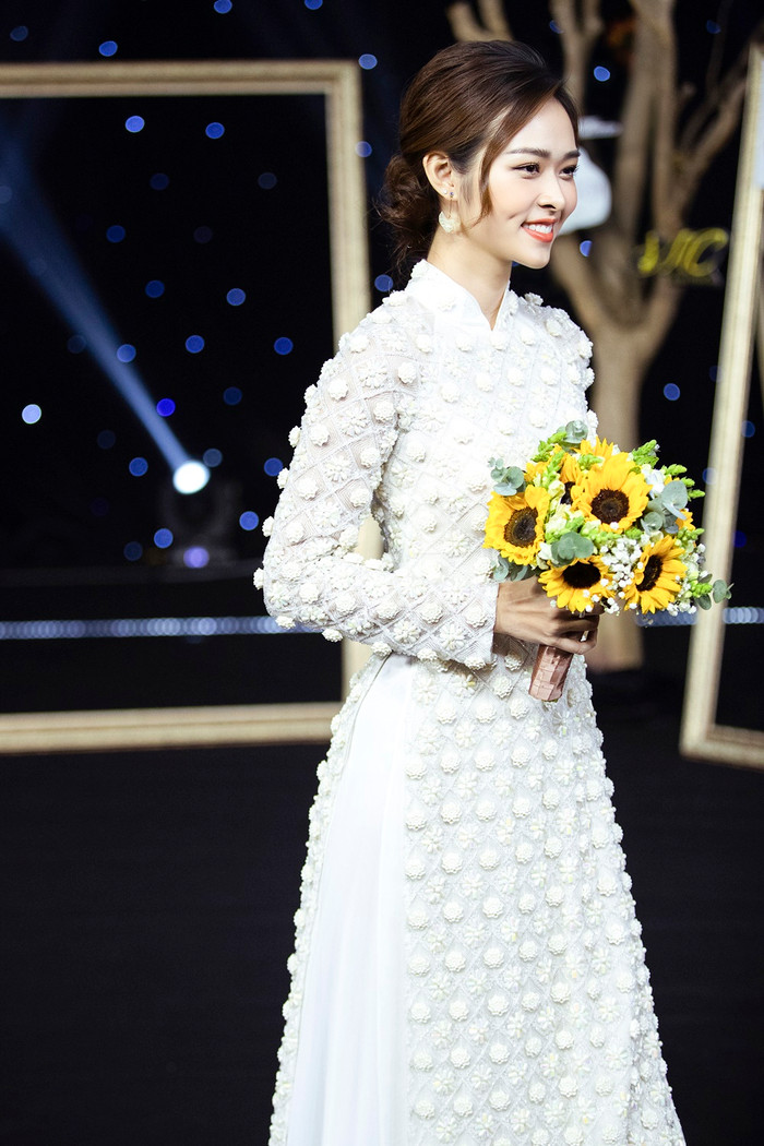 Nhan sắc của Diệp Bảo Ngọc vẫn trẻ trung, xinh đẹp theo năm tháng&nbsp;