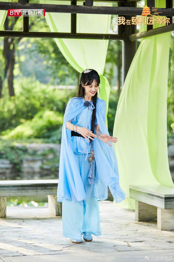 Trịnh Sảng tiếp tục gây chú ý với tạo hình cổ trang lạ mắt trong 'Tôi ở Di Hòa viên đợi bạn' Ảnh 14