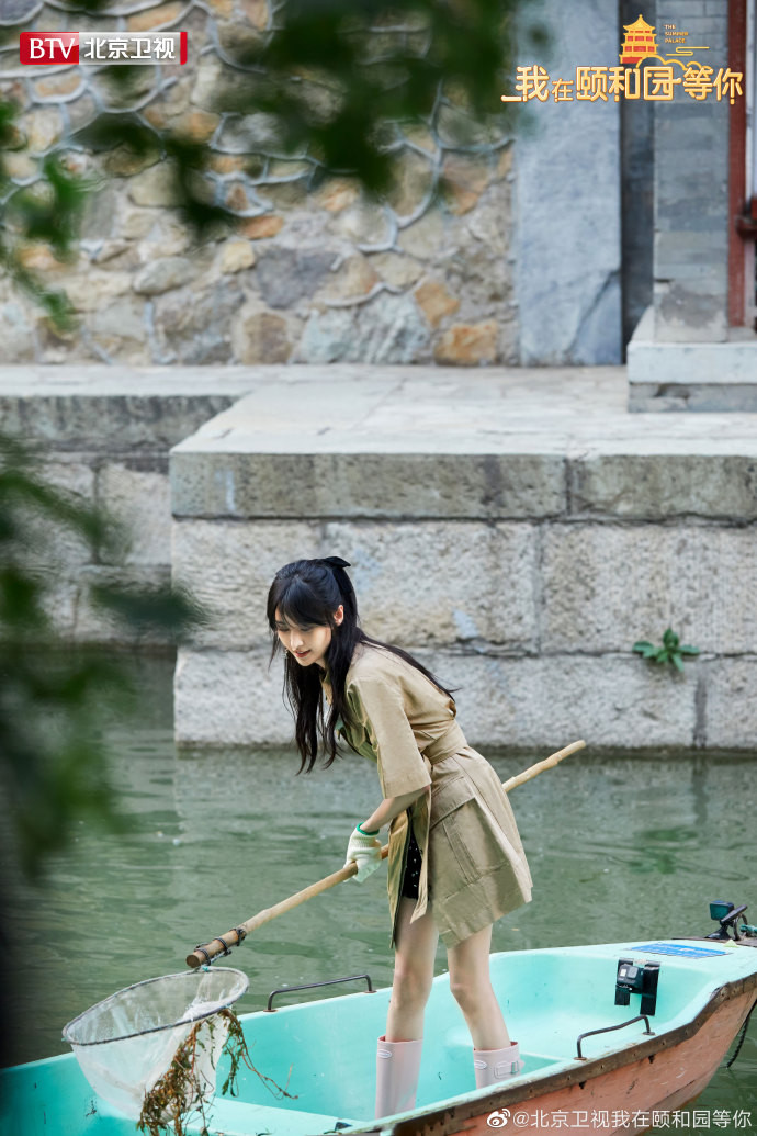 Trịnh Sảng tiếp tục gây chú ý với tạo hình cổ trang lạ mắt trong 'Tôi ở Di Hòa viên đợi bạn' Ảnh 12