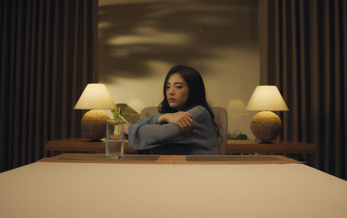 Tái xuất sau hai năm ly hôn, Lâm Á Hân chia sẻ chuyện từng bị mẹ 'từ mặt' Ảnh 2