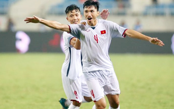 Vì sao CLB Hà Nội gọi Văn Hậu trở về nước? Ảnh 2