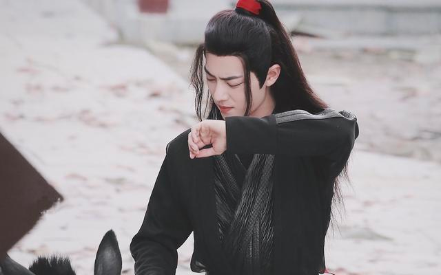 Có mỉa mai không khi trước lúc nhận giải Cây Chổi vàng, Tiêu Chiến từng là Nam diễn viên xuất sắc nhất Châu Á? Ảnh 2