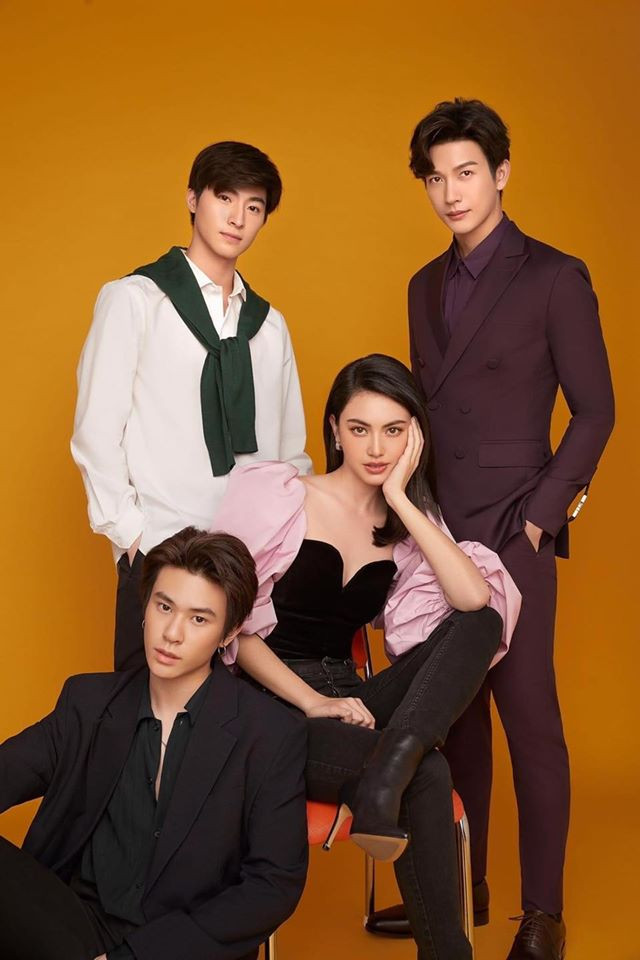 Trong ảnh là bộ 4 diễn viên ''cực chất'' của bộ phim: Push Puttichai, Mai Davika, Blue Pongtiwat và Jackie Jackrin