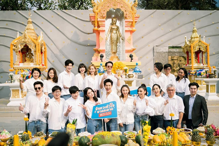 Dàn diễn viên toàn những gương mặt trai xinh gái đẹp