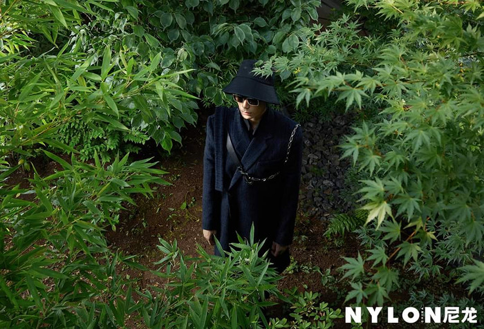 Đinh Vũ Hề trên tạp chí tháng 7: Lạnh lùng, u buồn như trai Nhật Bản Ảnh 2