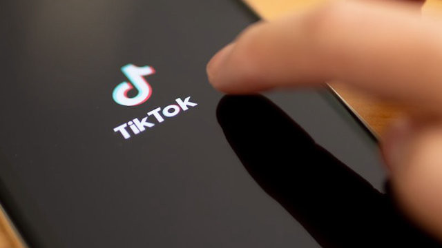 TikTok mới đây đã bị cấm ở Ấn Độ. Ảnh: WSJ