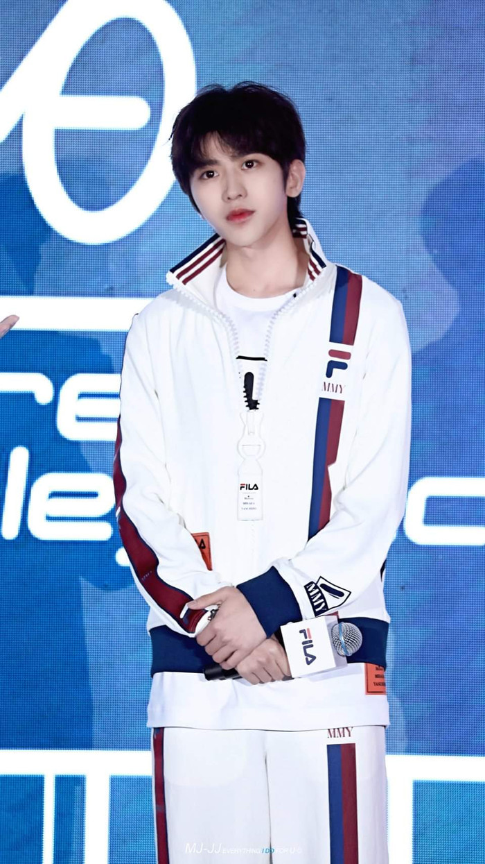 Thái Từ Khôn lập được kì tích khi trở thành người phát ngôn của FILA, suýt chút nữa đã là thành viên của TFBOYS Ảnh 25