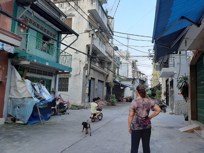 Con hẻm nỡi ảy ra vụ việc. Ảnh: Lê Hồng Hạnh/Thanh Niên