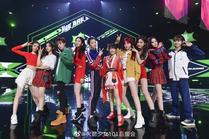 Sân khấu cuối cùng của Rocket Girls 101: Cùng mặc lại trang phục đầu tiên khi đến 'Sáng tạo 101' Ảnh 12