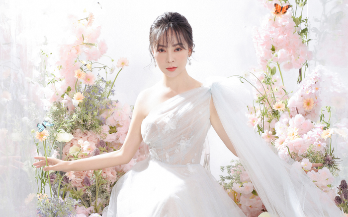 'Người đẹp bolero' Trần Mỹ Ngọc hoá 'công chúa' lộng lẫy khi diện váy mong manh 'đốn tim' dân mạng Ảnh 2