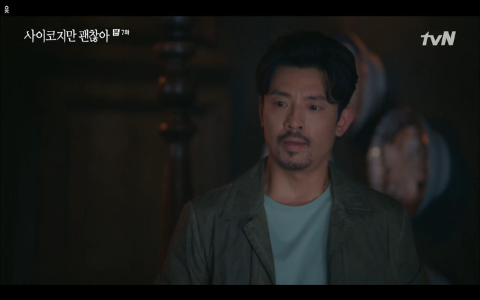 Giám đốc Lee thất bại khi đưa Moon Young đi.