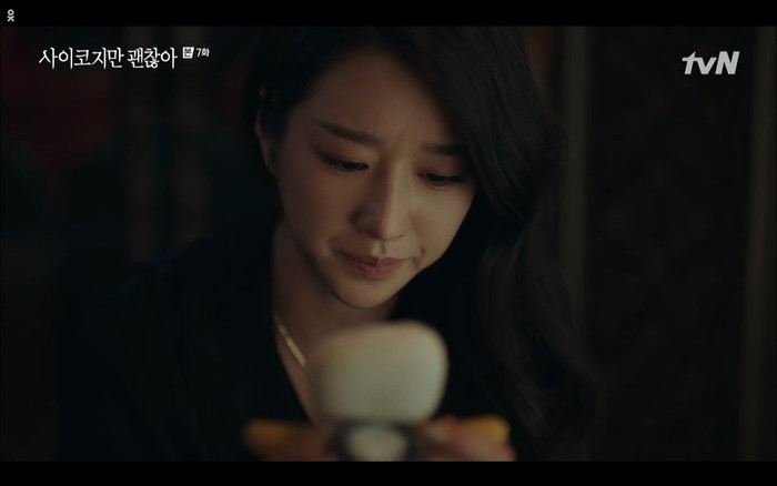 'Điên thì có sao' tập 7: Bị Kim Soo Hyun từ chối lời tỏ tình Seo Ye Ji cắt phăng mái tóc dài? Ảnh 24