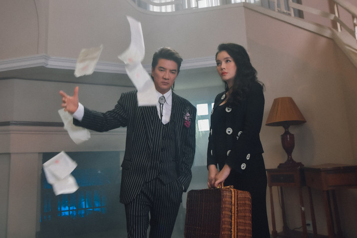 Đàm Vĩnh Hưng tung MV mới gay cấn như phim hành động nhưng lại bị bắt lỗi vì 'hạt sạn' xuyên không này... Ảnh 7