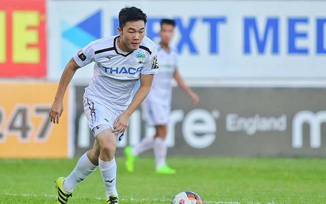 Khi khán giả bật dậy tán thưởng Xuân Trường trong ngày HAGL hòa Bình Dương Ảnh 2