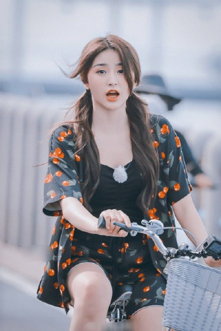 Kim Tử Hàm - Ngô Tuyên Nghi: Hai đại mỹ nhân của nhà Yuehua hội tụ, nhan sắc một chín một mười Ảnh 15