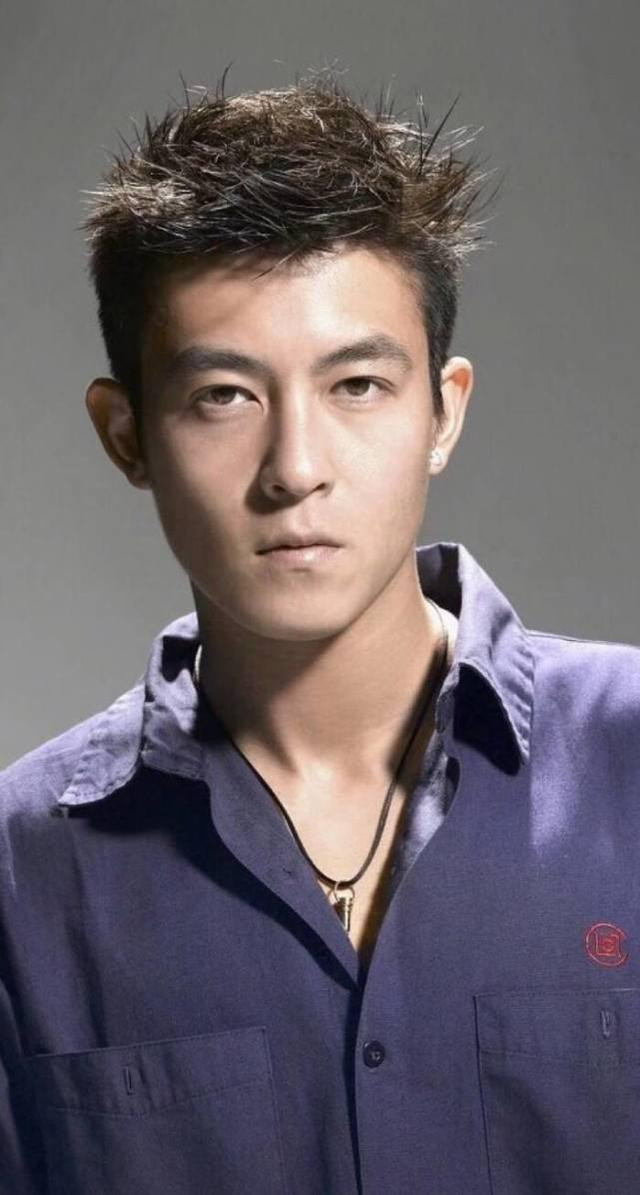 Trần Quán Hy 'tàn tạ' khi livestream, già đến mức không nhận ra: Còn đâu nam thần triệu người mê năm xưa? Ảnh 13