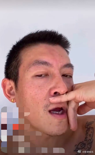 Trần Quán Hy 'tàn tạ' khi livestream, già đến mức không nhận ra: Còn đâu nam thần triệu người mê năm xưa? Ảnh 5