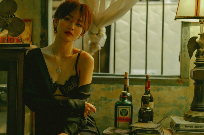 MV mới của Khả Ngân có gì hay mà Isaac, Diệu Nhi, Bảo Thy,... đồng loạt chia sẻ rầm rộ thế này? Ảnh 11