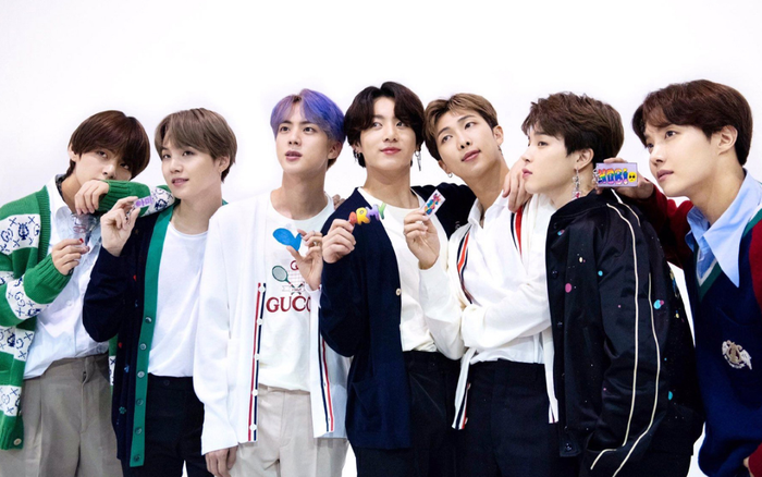 Đâu là bản hit giúp BTS giành được thành tích idol group đầu tiên có ca khúc vượt 100 triệu lượt stream trên Genie? Ảnh 2