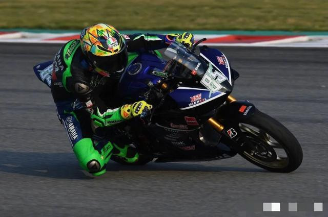 Tay đua livestream tiết lộ trợ lý giở trò để Vương Nhất Bác giành giải quán quân, khổ luyện 3 tháng chỉ là nói dối Ảnh 15