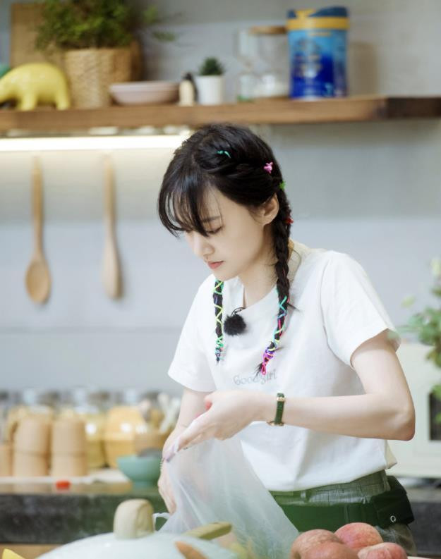 Trịnh Sảng 'dằn mặt' khi trả lại những món đồ đem đi rao bán của ekip chương trình Ảnh 7