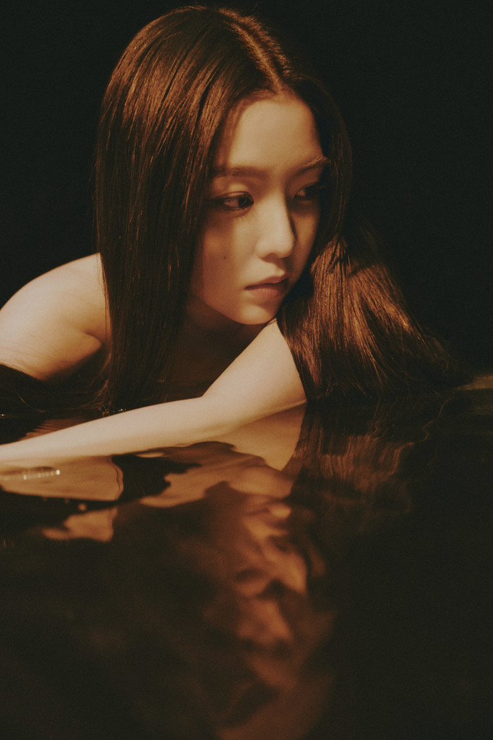 7 lần các thần tượng Kpop bị cư dân mạng chỉ trích vì lý do vô cùng lố bịch: Cười cũng bị lên án? Ảnh 12