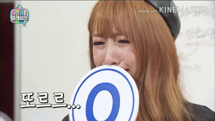 7 lần các thần tượng Kpop bị cư dân mạng chỉ trích vì lý do vô cùng lố bịch: Cười cũng bị lên án? Ảnh 10