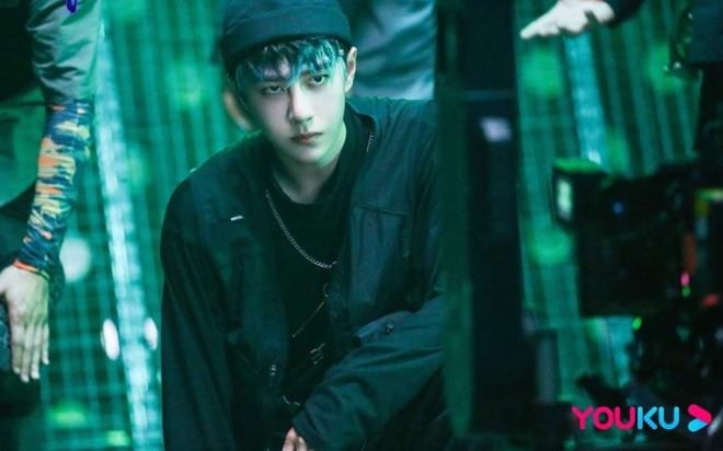 Street dance of China mùa 3 sắp mở màn vào 13/7: Vương Nhất Bác tạo hình 'chú két xanh' mà vẫn ngầu không thể tả Ảnh 2