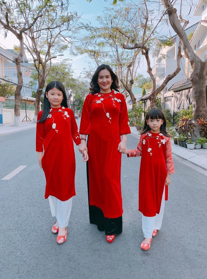 Điểm danh hội 'cậu ấm, cô chiêu' nhà sao Việt sở hữu đôi chân dài miên man Ảnh 8