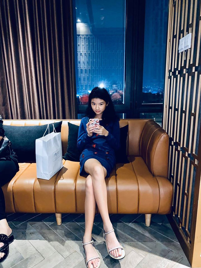 Điểm danh hội 'cậu ấm, cô chiêu' nhà sao Việt sở hữu đôi chân dài miên man Ảnh 20