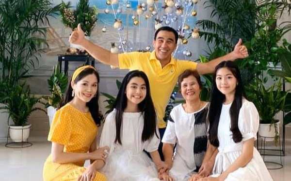 Điểm danh hội 'cậu ấm, cô chiêu' nhà sao Việt sở hữu đôi chân dài miên man Ảnh 2