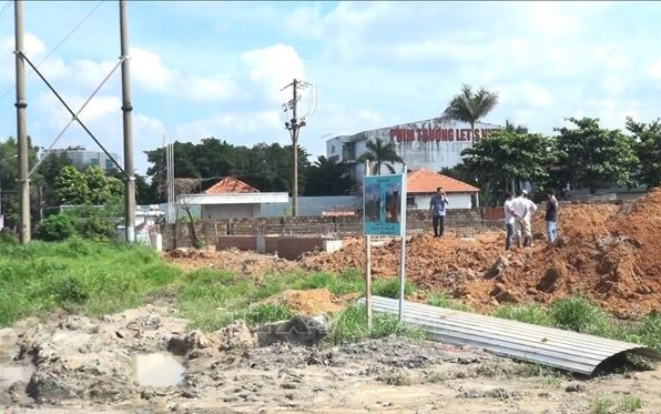 Mất điện toàn thành phố do xe trộn bê tông vướng vào dây điện cao thế Ảnh 2