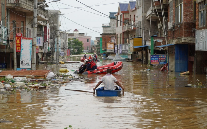 Chuyện những người trắng đêm canh gác bên những con đê ngăn lũ ở Trung Quốc Ảnh 2