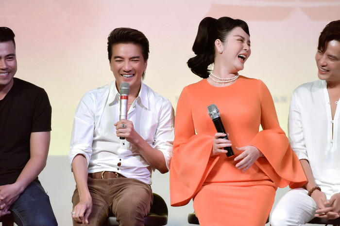 Hậu bức ảnh ăn uống thân mật với Mai Tài Phến, Mỹ Tâm bị Mr. Đàm 'cà khịa': 'Bên kia đừng tưởng một mình mình có bồ' Ảnh 3