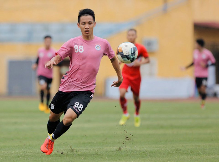 Hùng Dũng ghi bàn nhưng Hà Nội FC tiếp tục mạch không thắng lên con số 3.