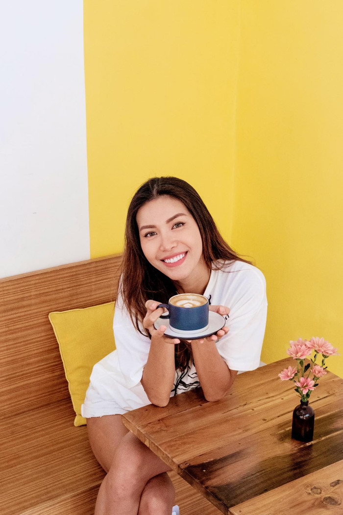 Minh Tú 'khoe' nhan sắc xinh đẹp dù tăng cân khi kẹt lại Bali 4 tháng liên tiếp Ảnh 5