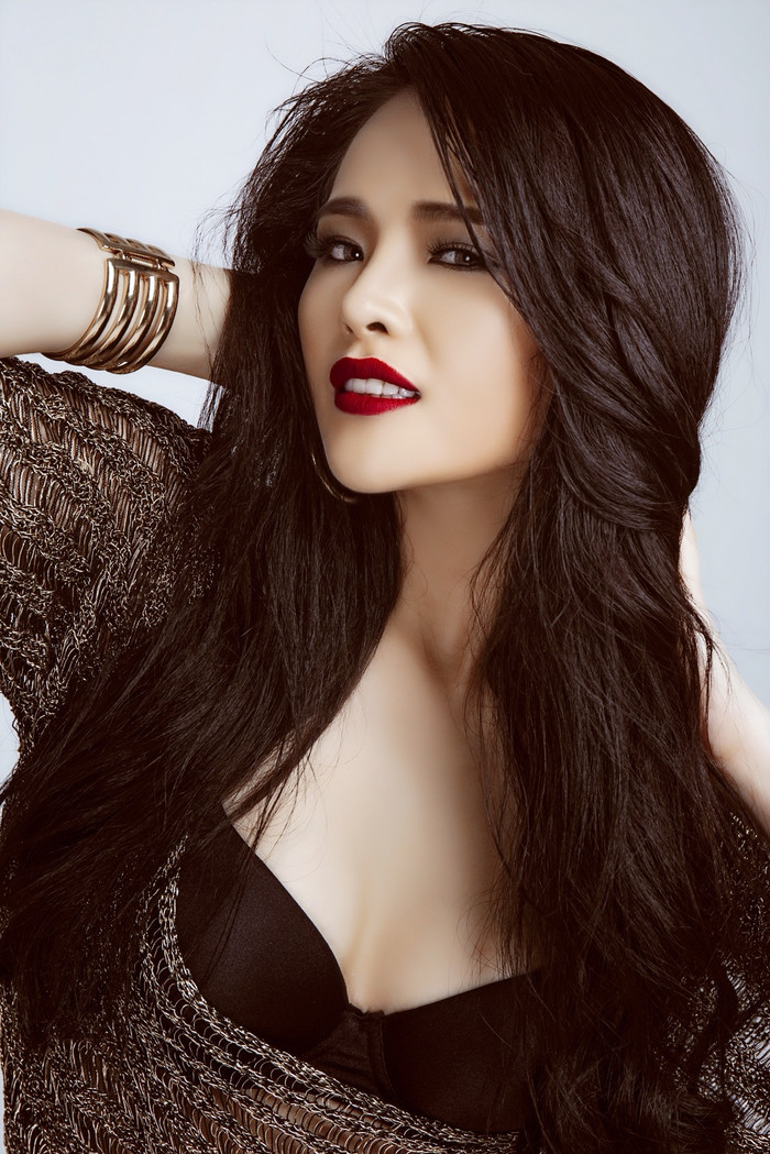 Năm 2013, Lại Hương Thảo được đề cử thi Miss World, dù không đạt giải nhưng cô đã trở thành cái tên rất 'đắt show' lúc bấy giờ.