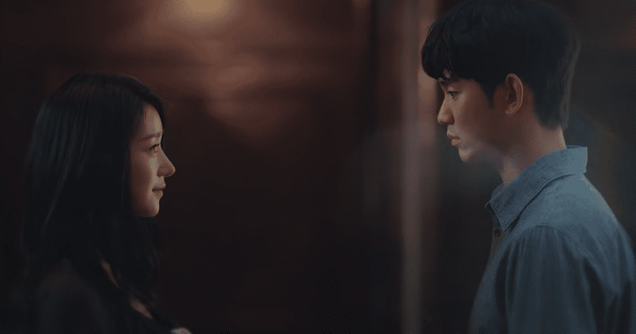 Liệu cắt đi mái tóc dài ấy Moon Young có thoát khỏi mẹ mình và mối quan hệ của họ sẽ đi về đâu? 