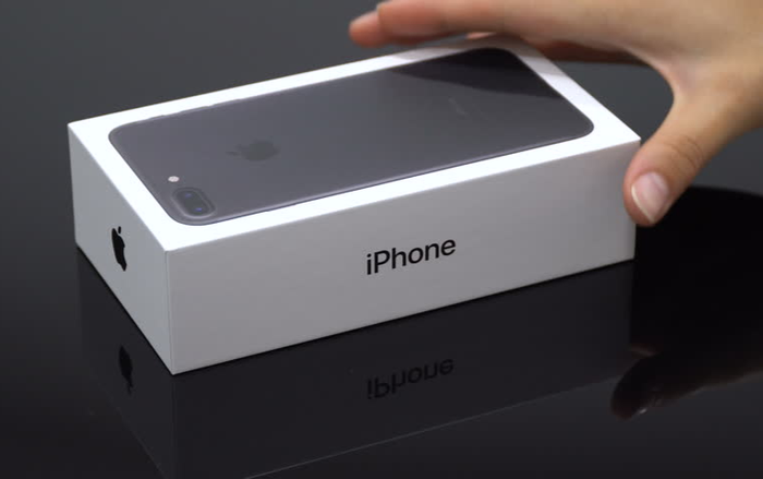Tỉ mỉ từng chi tiết thế này, bảo sao nhiều người 'phát cuồng' vì iPhone đến vậy Ảnh 2