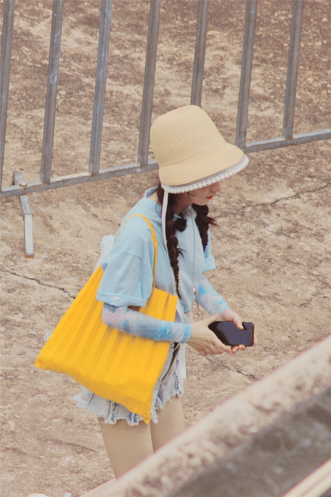 Triệu Lệ Dĩnh có thật đã 32 tuổi khi xuất hiện với tạo hình trẻ trung như thiếu nữ? Ảnh 7