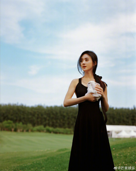 Triệu Lệ Dĩnh có thật đã 32 tuổi khi xuất hiện với tạo hình trẻ trung như thiếu nữ? Ảnh 15