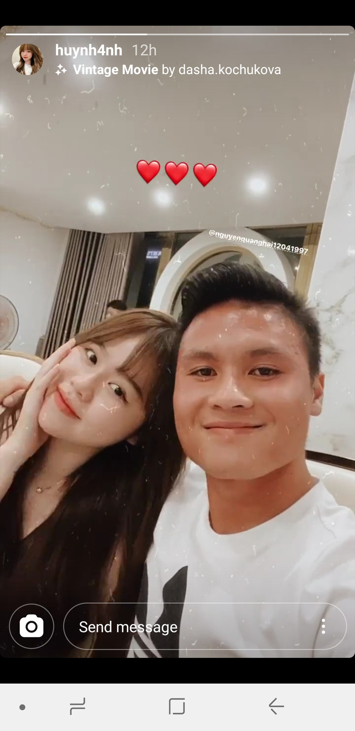Huỳnh Anh đăng story tình tứ bên bạn trai mới đây