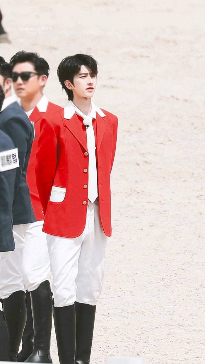 Thái Từ Khôn trong Keep Running vào 13/7: Hoá hoàng tử điển trai dù vòng ba bị chê nhỏ Ảnh 20