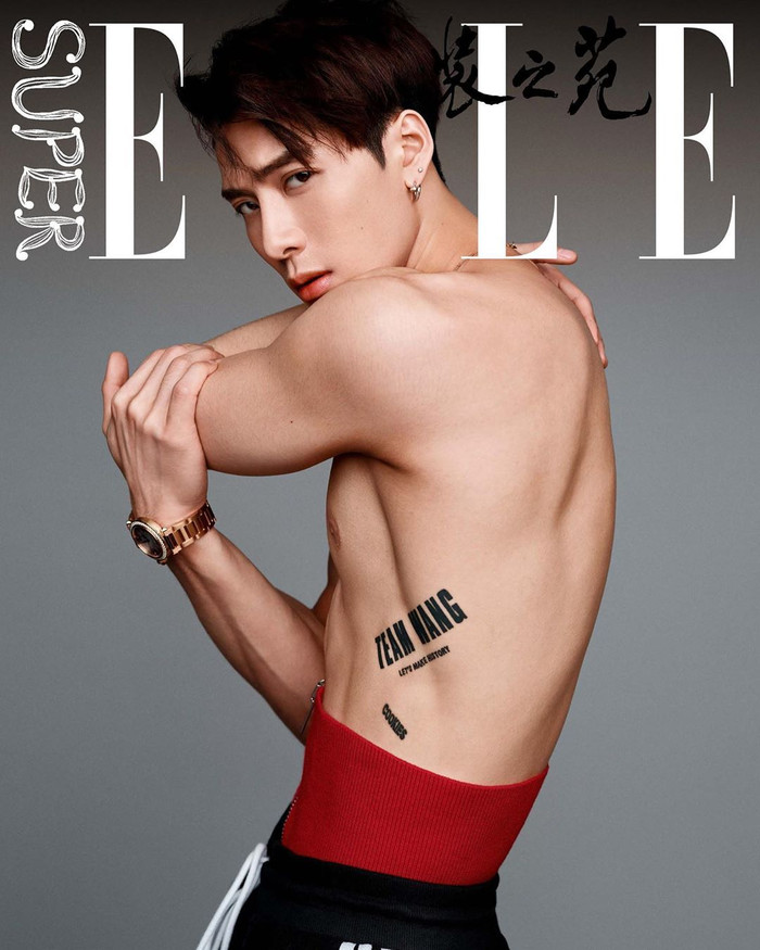 Jackson Wang khiến fan trong và ngoài nước 'la hét' vì thân hình hoàn hảo cùng cơ răng trước đầy thu hút Ảnh 9
