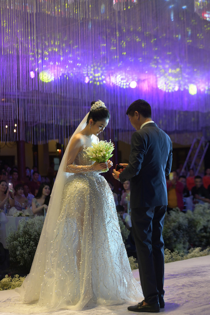 Hoa khôi Hải Yến gây xôn xao với đám cưới lớn nhất trong một thập kỉ qua tại Miền Tây Nam Bộ Ảnh 11