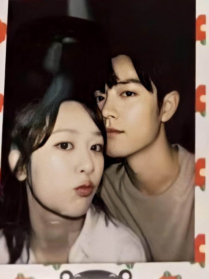 Ảnh hậu trường Dư sinh, xin chỉ giáo nhiều hơn tiếp tục bị lộ: Dương Tử ngọt ngào dựa vào vai Tiêu Chiến Ảnh 5