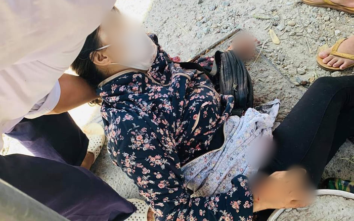 Mâu thuẫn tranh chấp chỗ bán hàng, một người phụ nữ buôn hoa quả bị đâm nguy kịch Ảnh 2