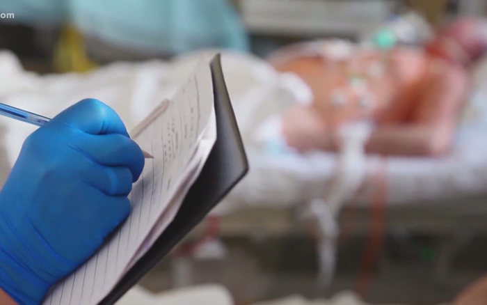 Tử vong sau khi tham gia tiệc COVID-19 vì nghĩ virus là 'trò lừa bịp' Ảnh 2